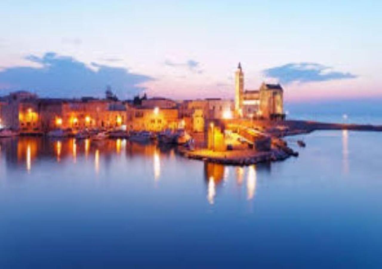 Casa Vacanza -Trani Centro Exterior foto